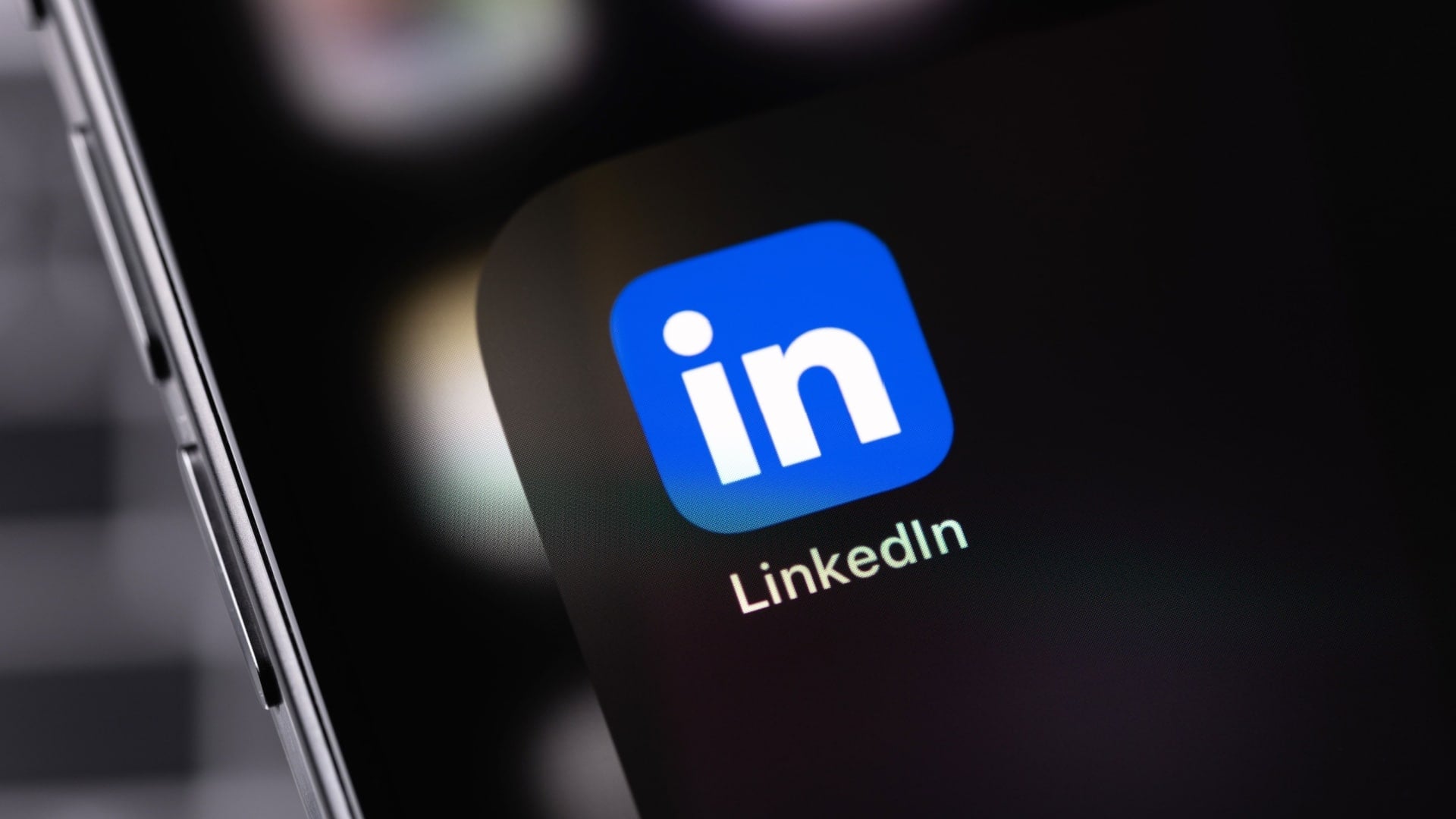 Transform B2B Success: Top LinkedIn Ads Tests for 2026